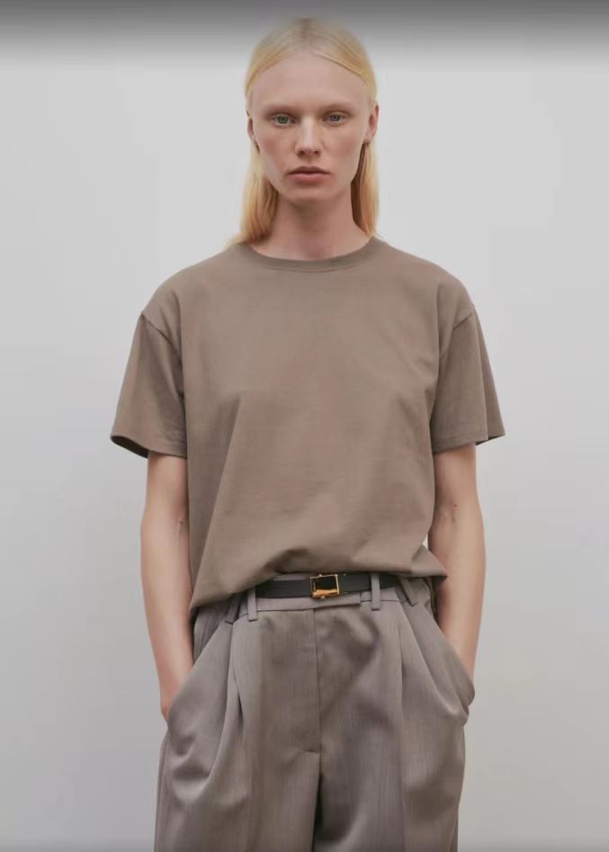 Crew neck solid color short sleeves