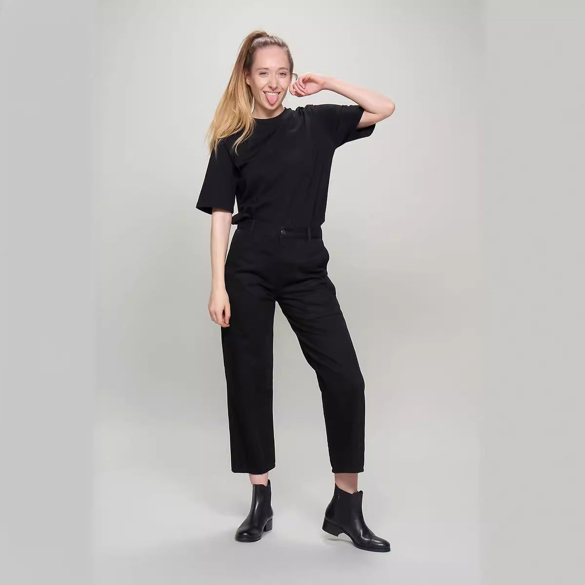 Crew neck solid color short sleeves