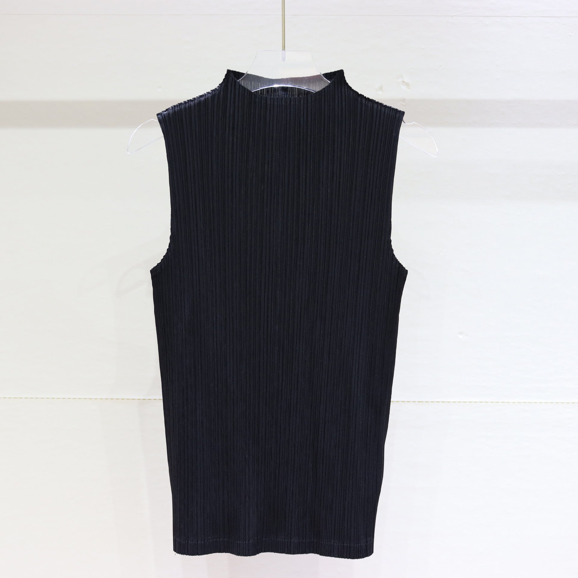 High Neck Sleeveless Retro High-End T-Shirt