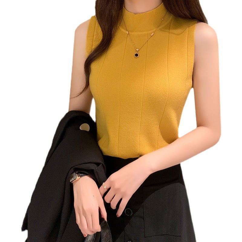 Slim-fit sleeveless knitted sweater