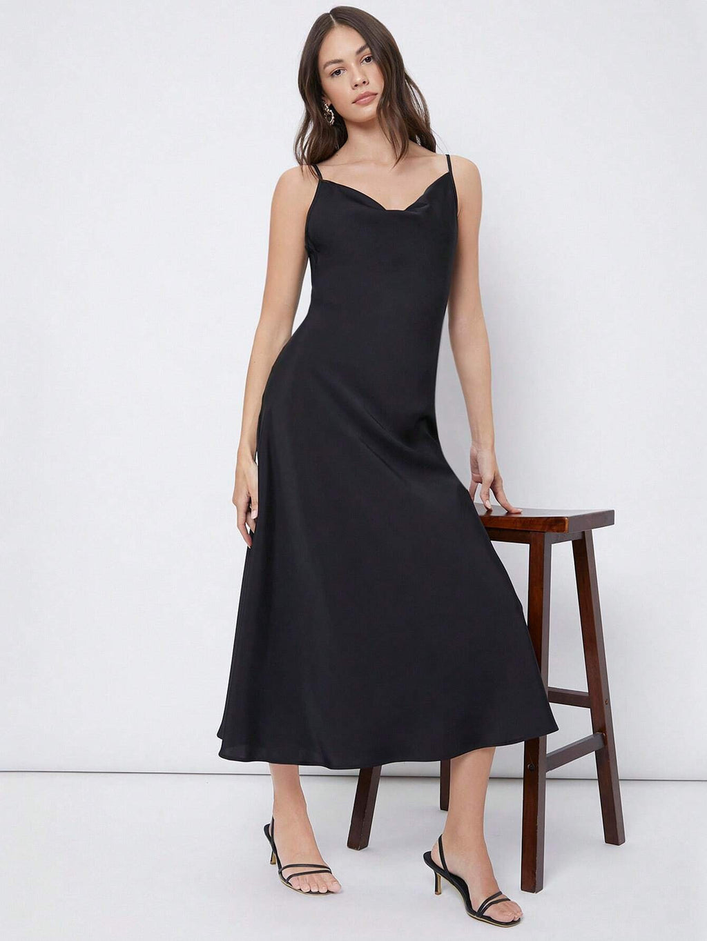Neck sling dress