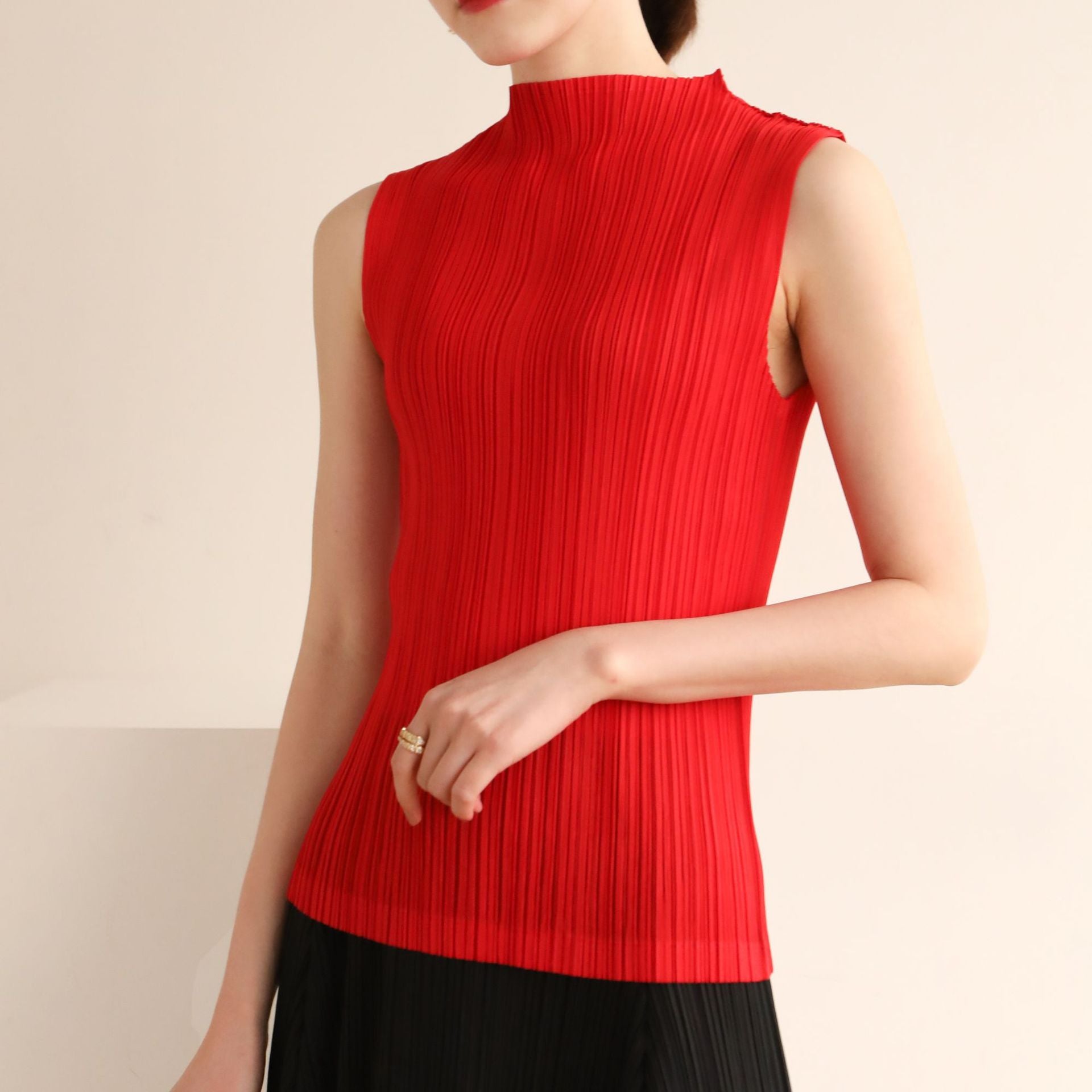 High Neck Sleeveless Retro High-End T-Shirt