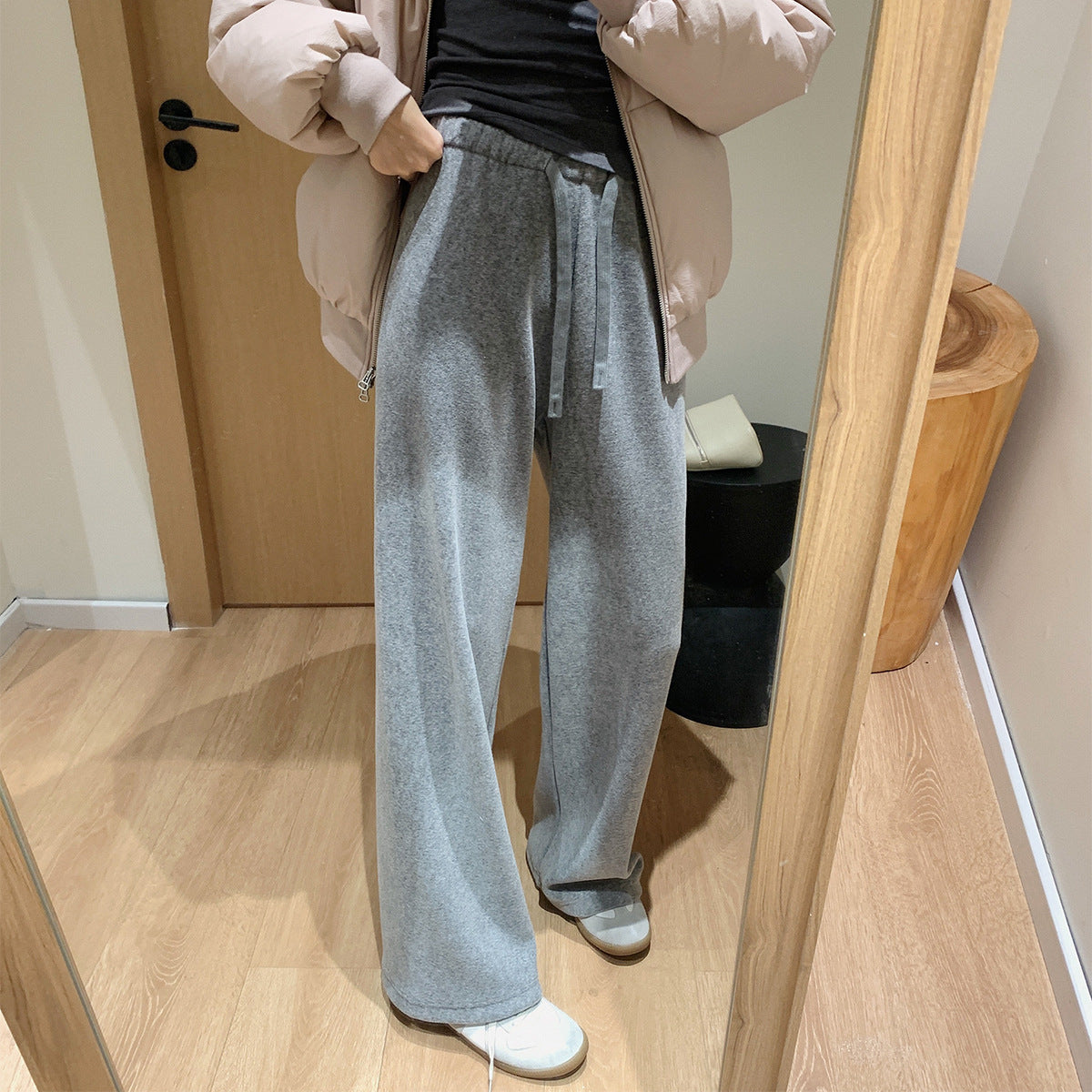One-piece straight sweatpants