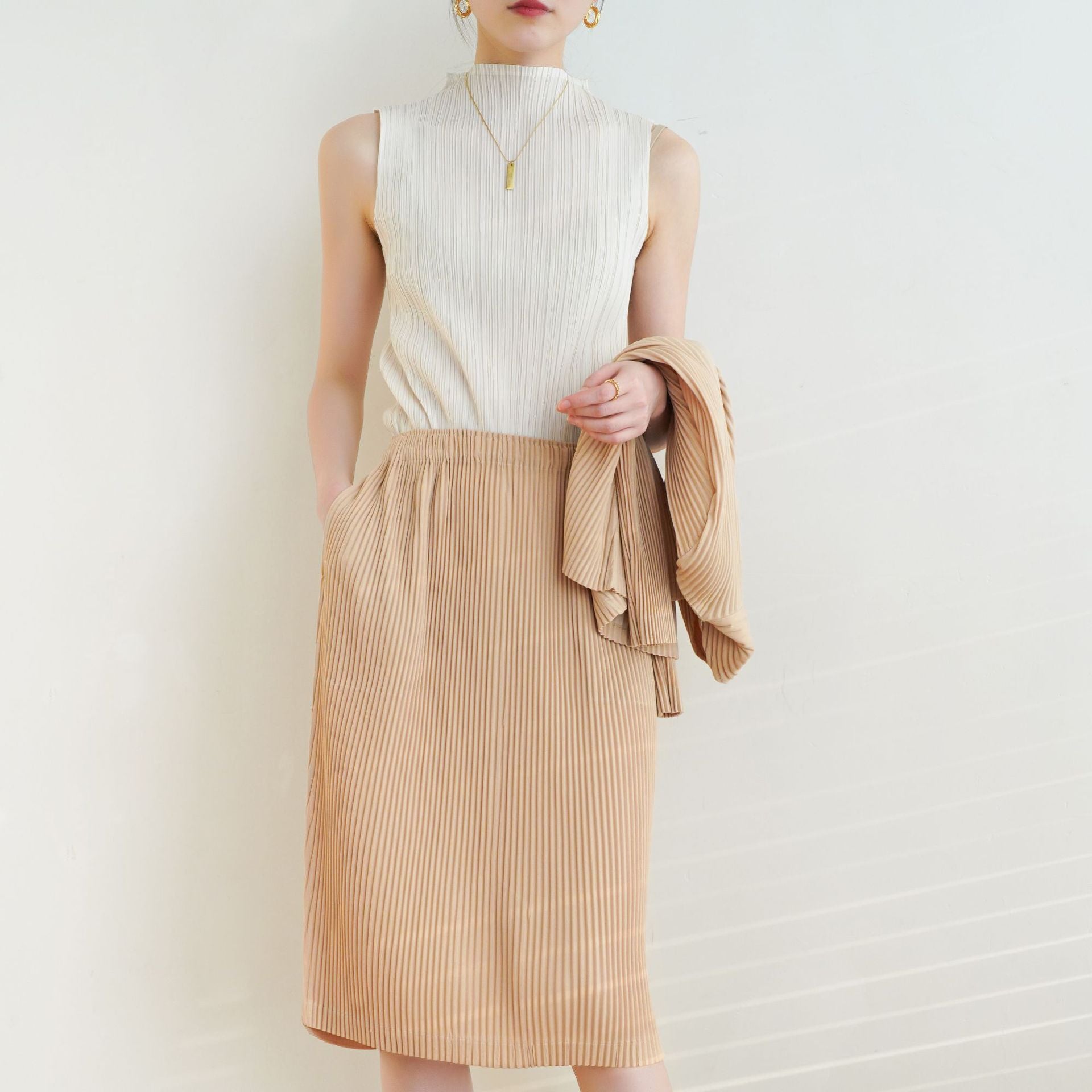 High Neck Sleeveless Retro High-End T-Shirt