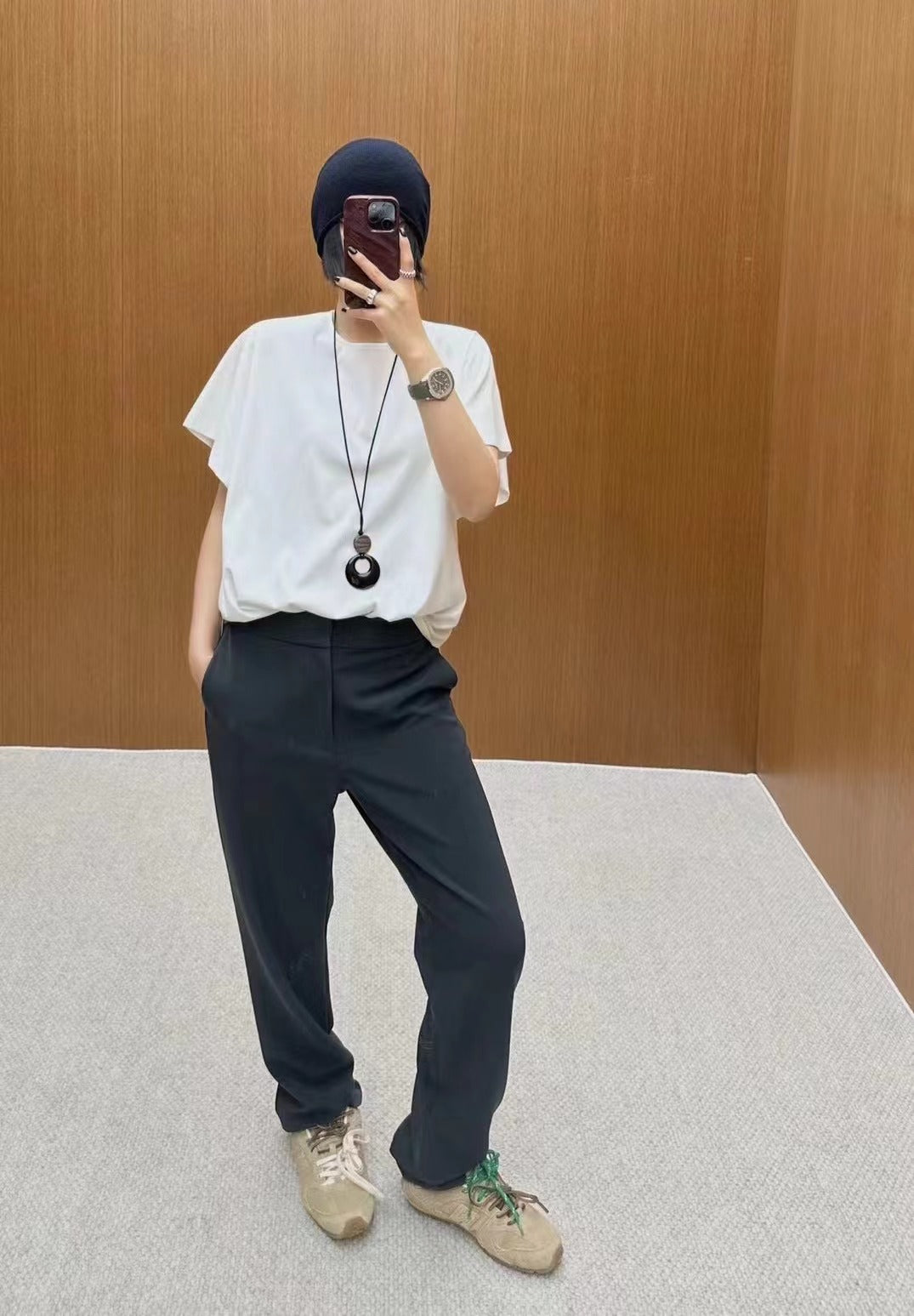 Crew neck silhouette short-sleeved T-shirt